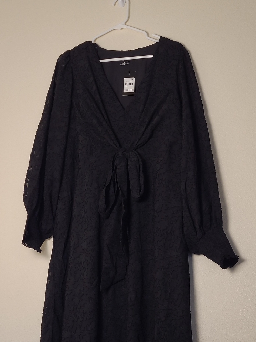 City Chic Marci Black Textured Long Sleeve Maxi Dress NWT Plus Size 18
